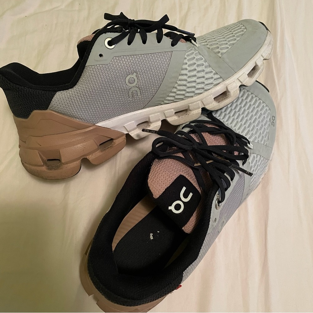 OnCloud Sneakers